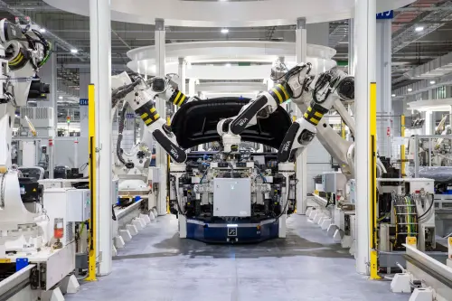 Automotive Robot: come sta cambiando il mercato della produzione di automobili